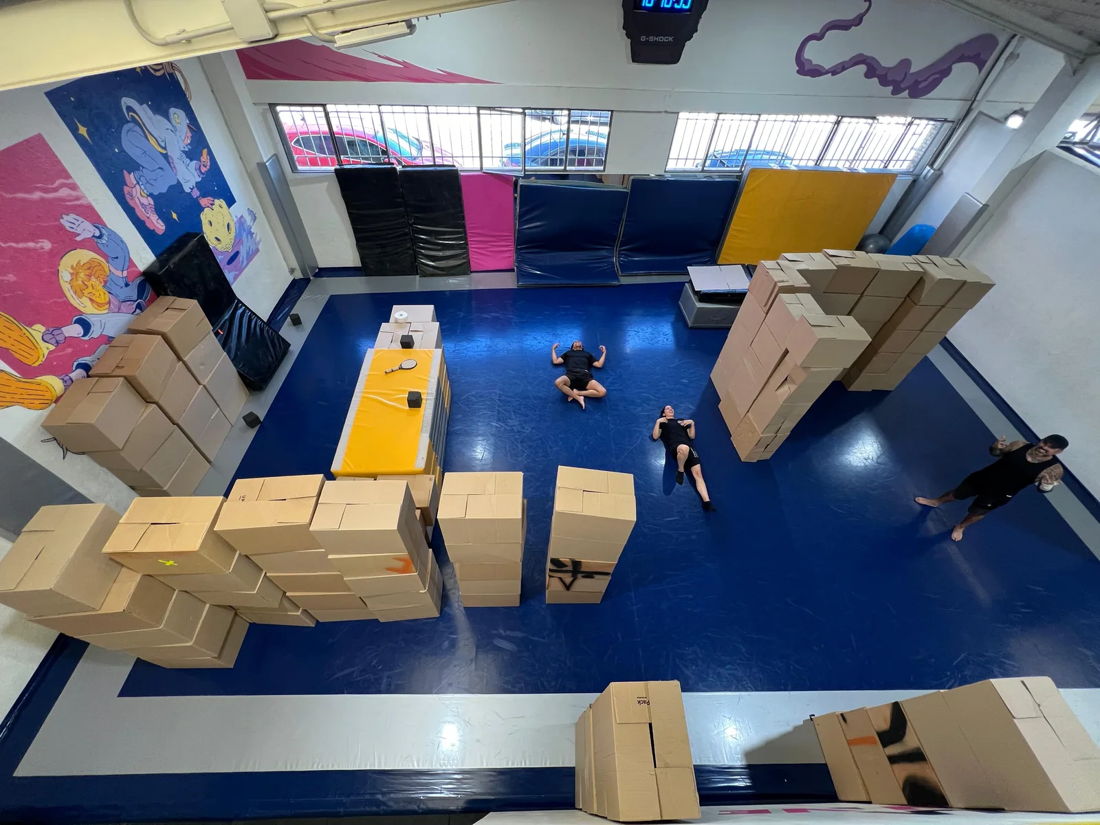 Vista general de los módulos y obstáculos de La Nave Parkour Academy Madrid